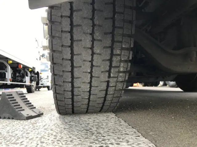 UD クオン QPG-CG5ZA(8x4)の写真21