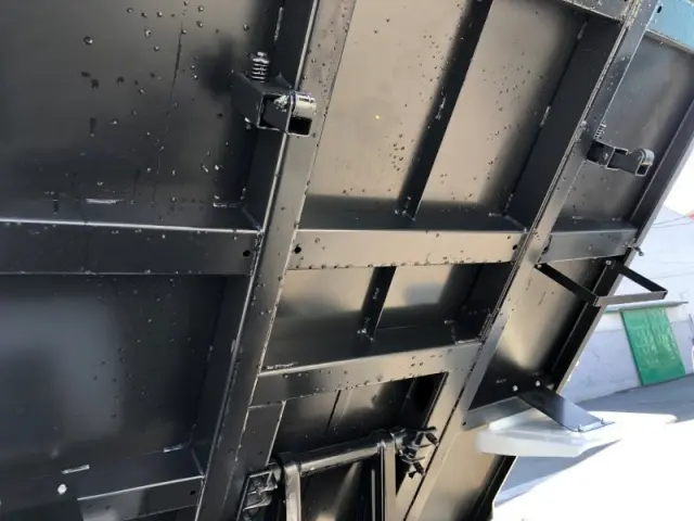 日野 デュトロ 2KG-XZU600Tの写真24