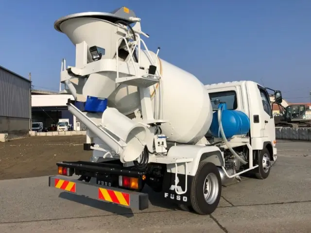 三菱 ファイター 2KG-FK72Fの写真3