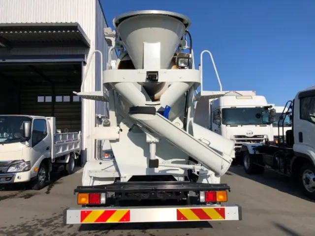 三菱 ファイター 2KG-FK72Fの写真7