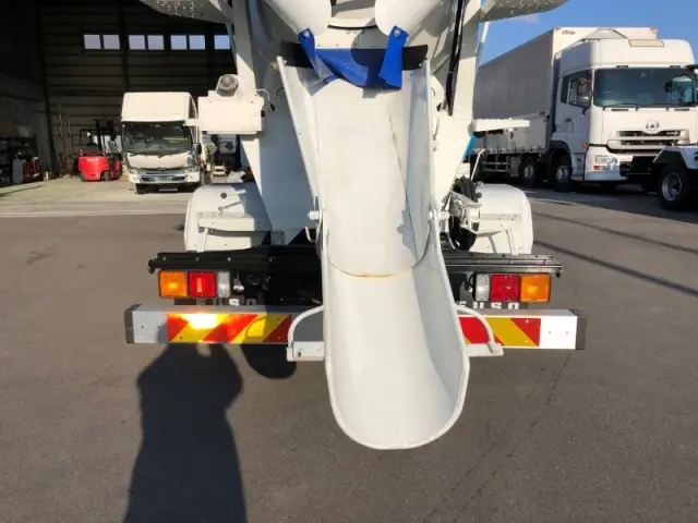 三菱 ファイター 2KG-FK72Fの写真43