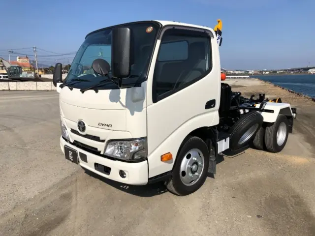 トヨタ ダイナ 2KG-XZU605の写真2