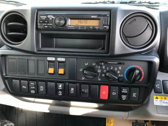 トヨタ ダイナ 2KG-XZU605の写真10