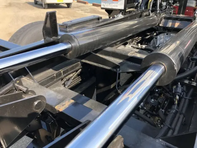 トヨタ ダイナ 2KG-XZU605の写真24