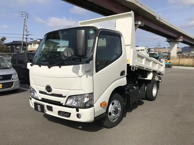 日野 デュトロ 2DG-XZU675T(4WD)の写真2