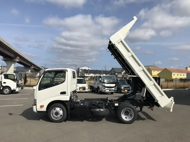 日野 デュトロ 2DG-XZU675T(4WD)の写真6