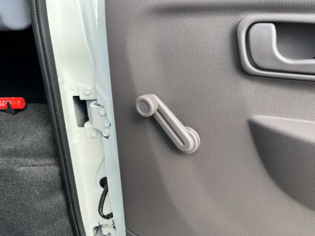 三菱 キャンター 2RG-FBA20の写真15