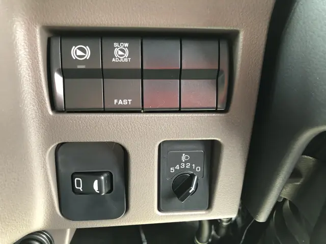 三菱 キャンター 2RG-FBA20の写真16