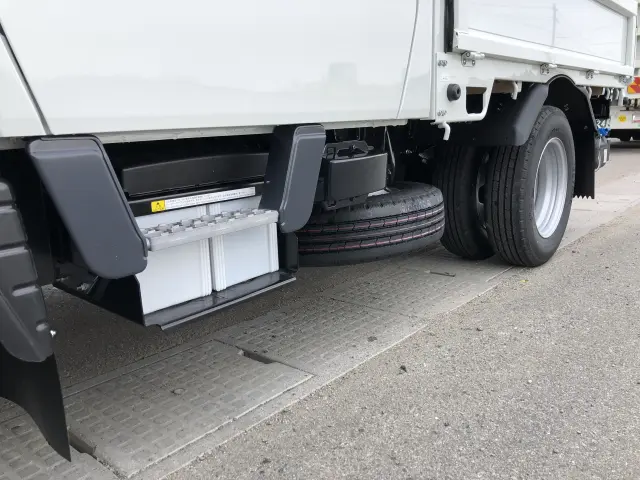 三菱 キャンター 2RG-FBA20の写真24