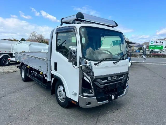いすゞ エルフ 2RG-NMR88AC(2WD)の写真2