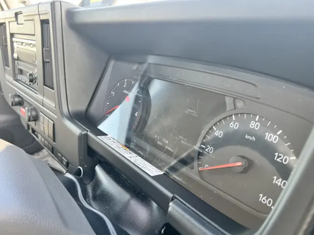 いすゞ エルフ 2RG-NMR88AC(2WD)の写真9