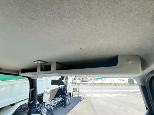 いすゞ エルフ 2RG-NMR88AC(2WD)の写真15