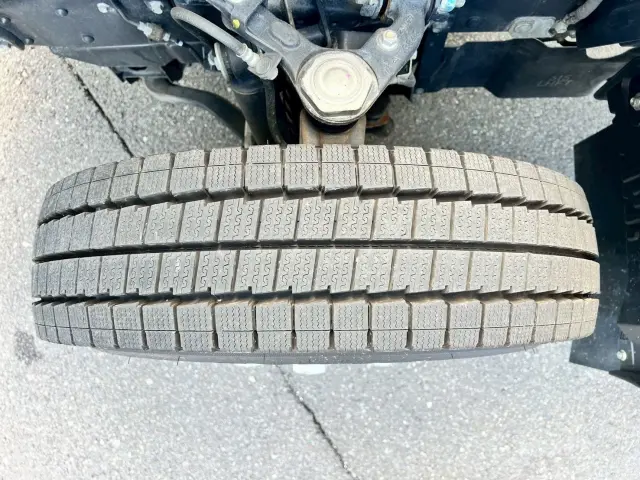 いすゞ エルフ 2RG-NMR88AC(2WD)の写真21