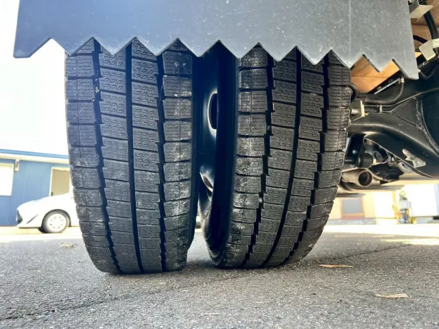 いすゞ エルフ 2RG-NMR88AC(2WD)の写真22