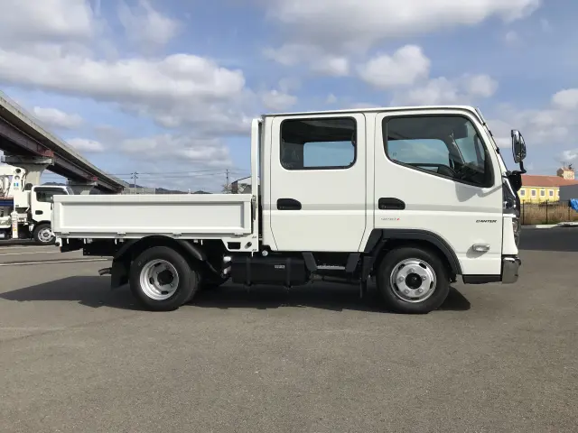 三菱 キャンター 2RG-FBA20(2WD)の写真5