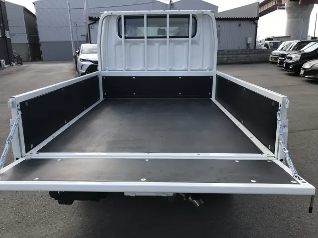 三菱 キャンター 2RG-FBA20(2WD)の写真25