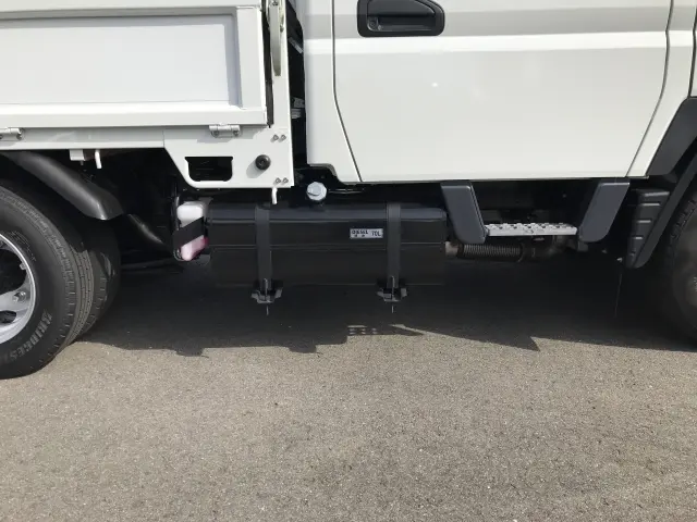 三菱 キャンター 2RG-FBA20(2WD)の写真26