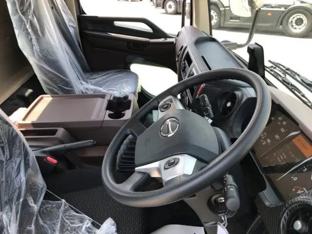 日野 レンジャー 2PG-FC2ABA(2WD)の写真7