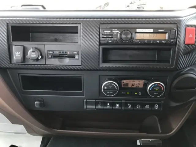 日野 レンジャー 2PG-FC2ABA(2WD)の写真11