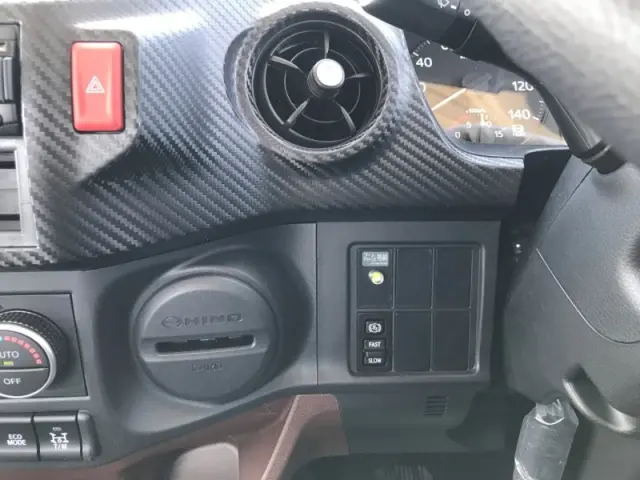 日野 レンジャー 2PG-FC2ABA(2WD)の写真12