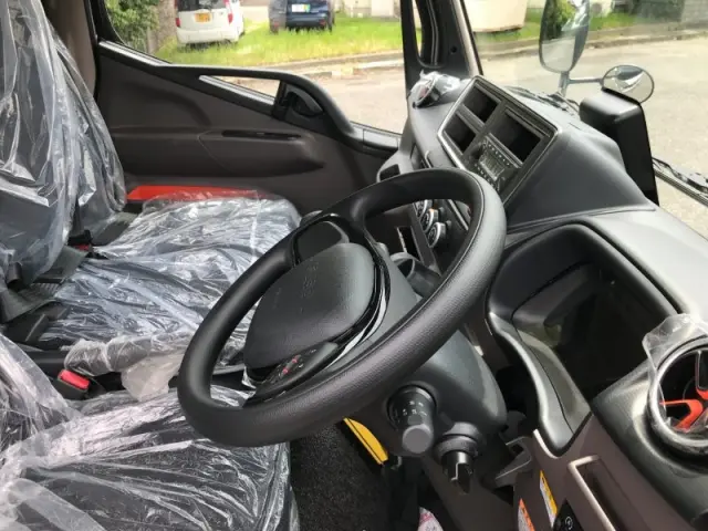 三菱 キャンター 2RG-FBAV0(2WD)の写真7