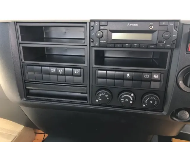 三菱 ファイター 2KG-FK72Fの写真9