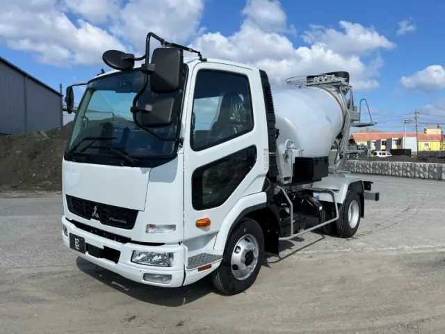 三菱 ファイター 2KG-FK72F(2WD)の写真1