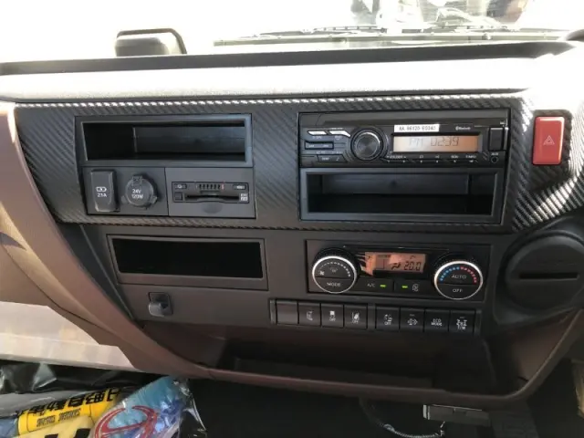日野 レンジャー 2PG-FC2ABA(2WD)の写真11