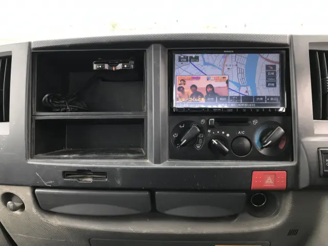 いすゞ エルフ BKG-NKR85AN(2WD)の写真11