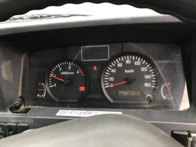 いすゞ エルフ BKG-NKR85AN(2WD)の写真12