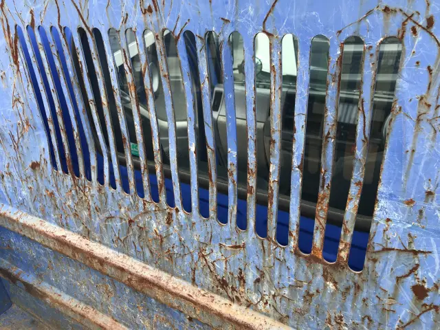 いすゞ エルフ BKG-NKR85AN(2WD)の写真42