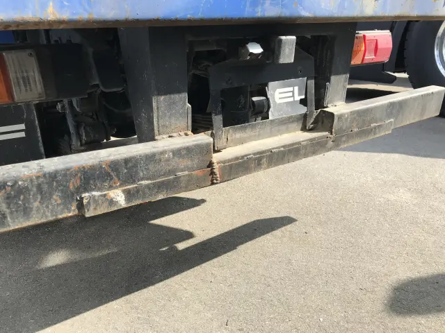 いすゞ エルフ BKG-NKR85AN(2WD)の写真47