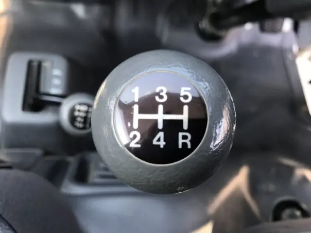 マツダ ボンゴトラック DBF-SLP2L(4WD)の写真10