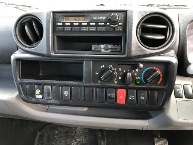 日野 デュトロ TKG-XZU650M(2WD)の写真9