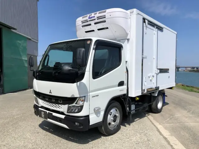 三菱 キャンター 2RG-FBAV0(2WD)の写真1