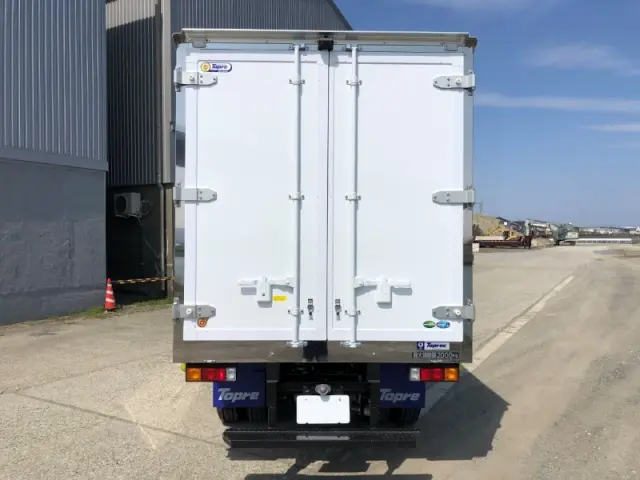 三菱 キャンター 2RG-FBAV0(2WD)の写真5