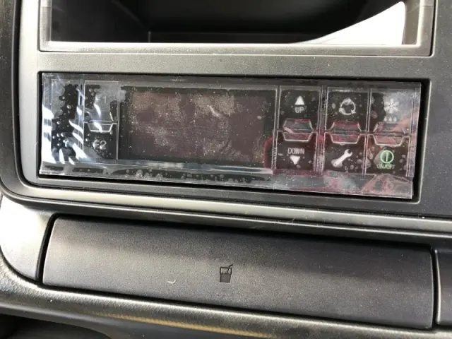 三菱 キャンター 2RG-FBAV0(2WD)の写真12