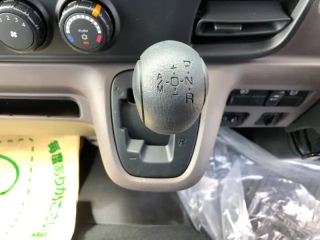 三菱 キャンター 2RG-FBAV0(2WD)の写真13