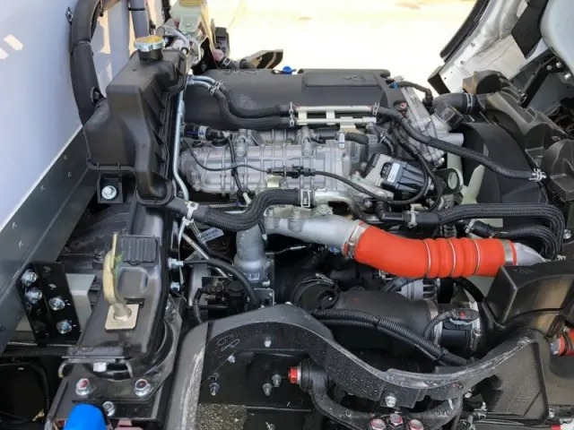 三菱 キャンター 2RG-FBAV0(2WD)の写真21