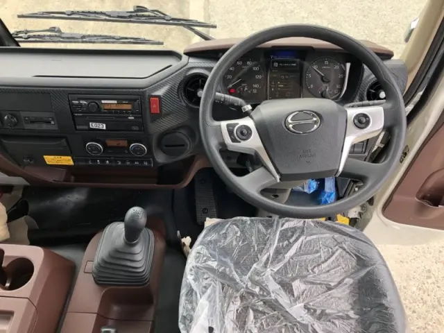 日野 レンジャー 2KG-FE2ACA(2WD)の写真11