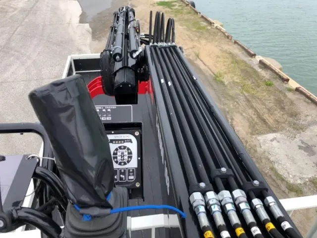 日野 レンジャー 2KG-FE2ACA(2WD)の写真18