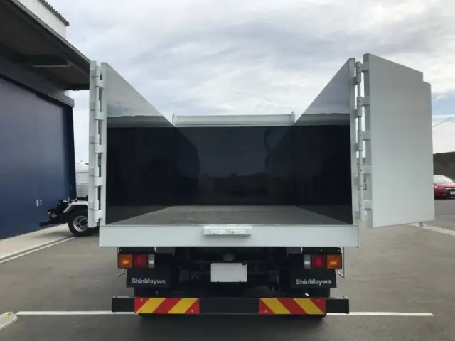 三菱 ファイター 2KG-FK72F(2WD)の写真8