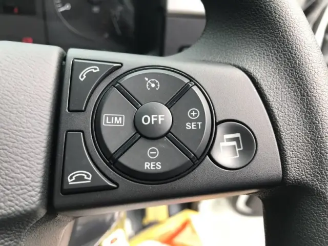 三菱 ファイター 2KG-FK72F(2WD)の写真13