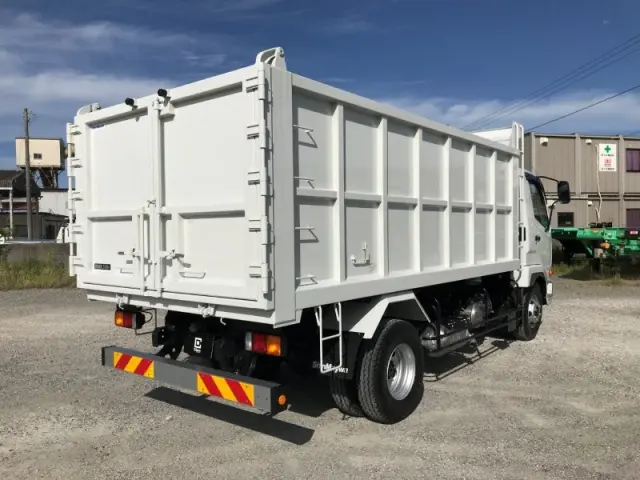 三菱 ファイター 2KG-FK72F(2WD)の写真4