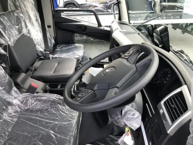 三菱 ファイター 2KG-FK72F(2WD)の写真8