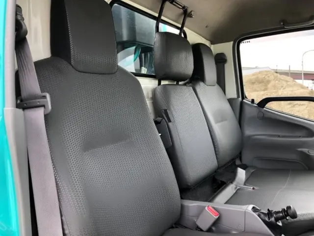 日野 デュトロ 2RG-XZU605X(2WD)の写真8