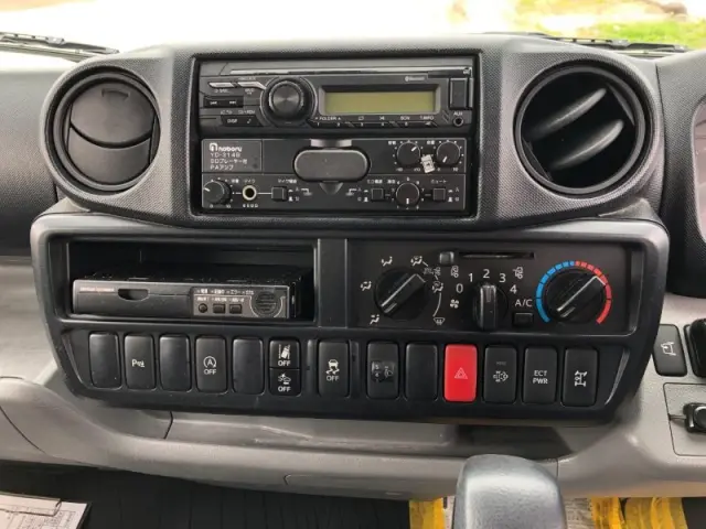 日野 デュトロ 2RG-XZU605X(2WD)の写真9