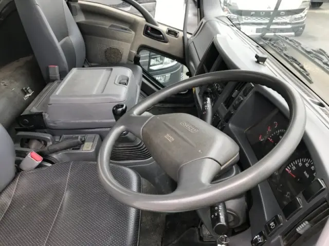 いすゞ フォワード TKG-FRR90S1(2WD)の写真8