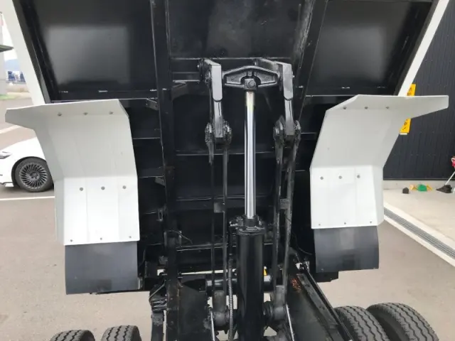 いすゞ フォワード TKG-FRR90S1(2WD)の写真29
