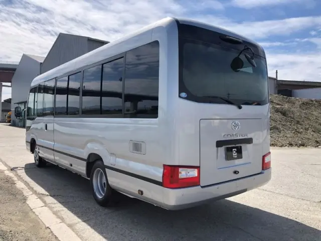 トヨタ コースター 2WG-GDB110(2WD)の写真3